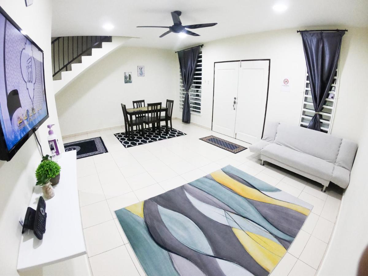 Ayna Homestay 5 Minutes To Marang Jetty Εξωτερικό φωτογραφία
